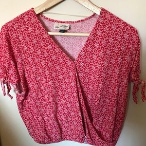 Universal Thread Shirt